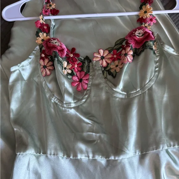 Embroidered Green Floral Maxi Dress - Picture 2 of 3